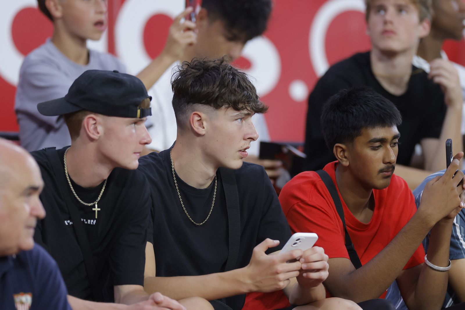 Búscate en las fotos del Sevilla fc-Girona