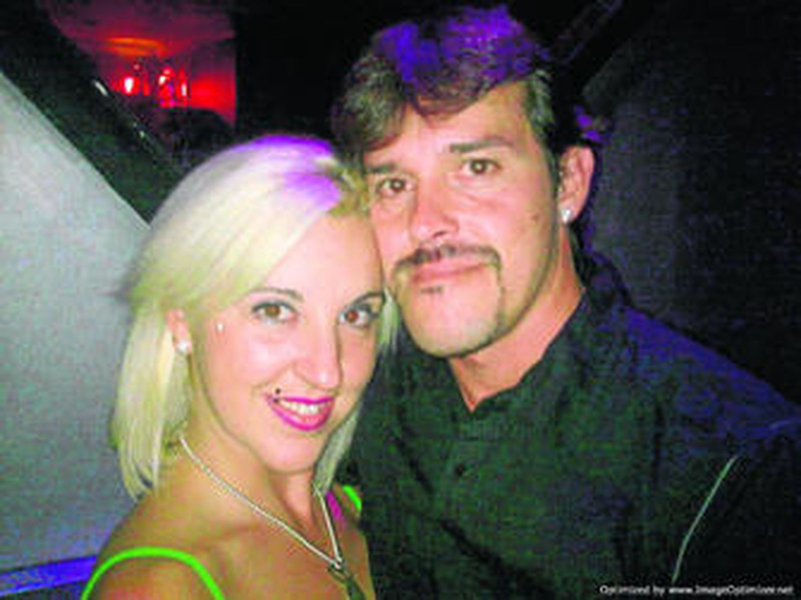 Susana Carrillo, junto a su pareja, Juan Antonio García.