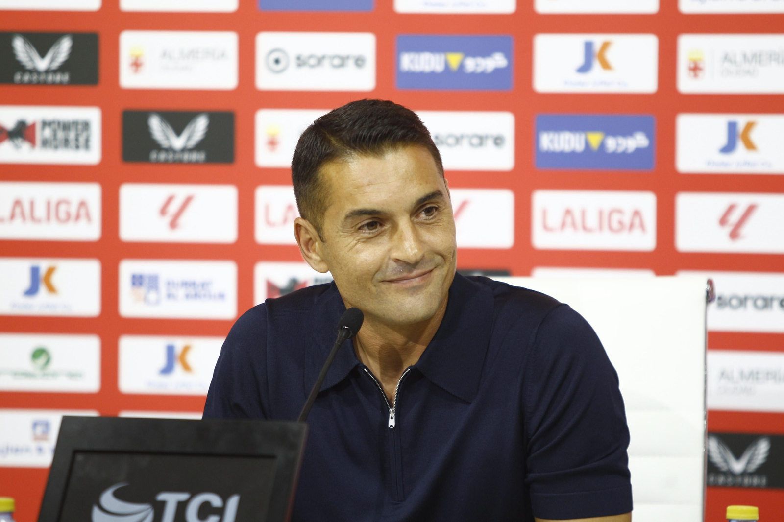 Imágenes del partido U.D. Almería-Rayo Vallecano