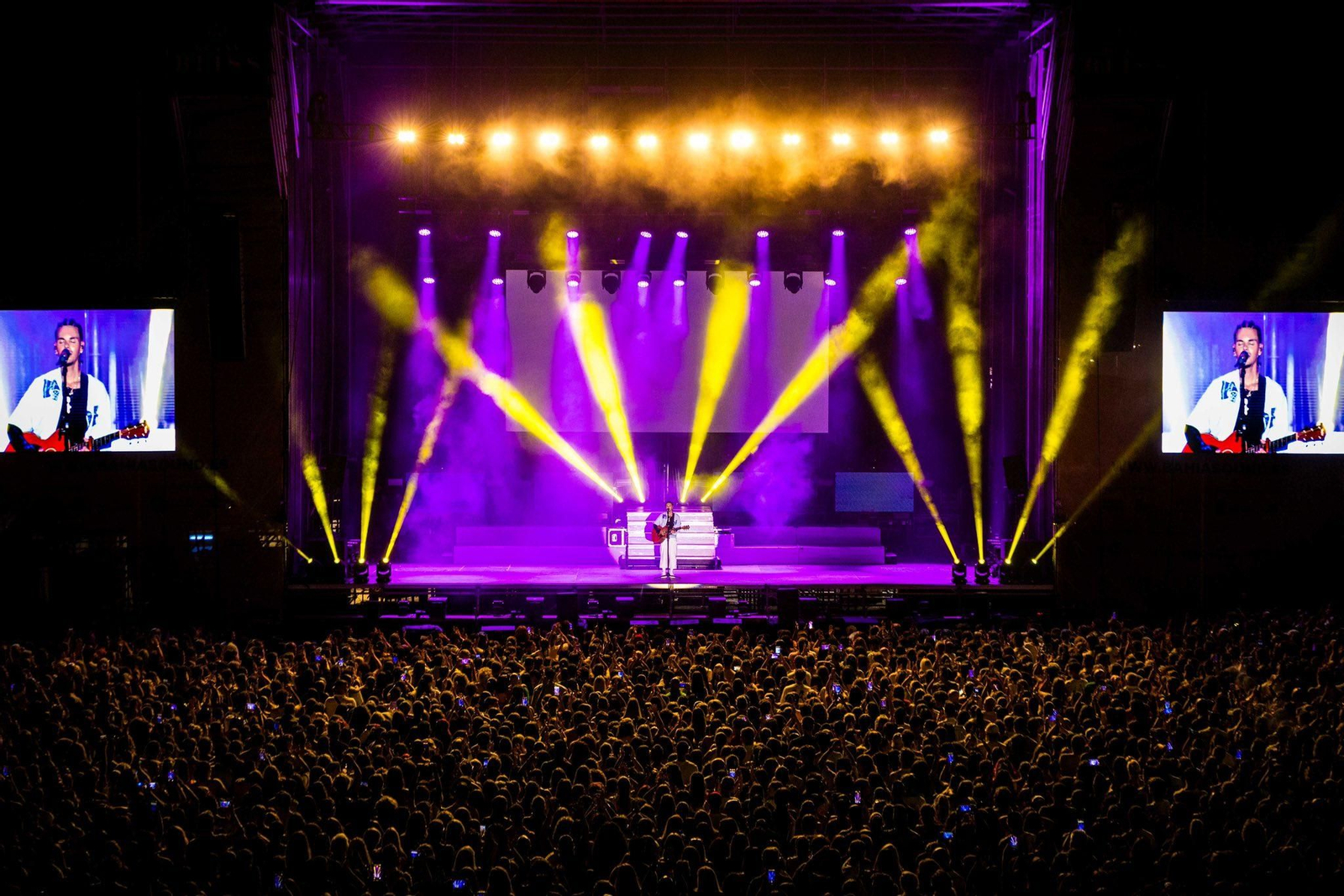 Bahía Sound brilla con la estrella isleña: Abraham Mateo