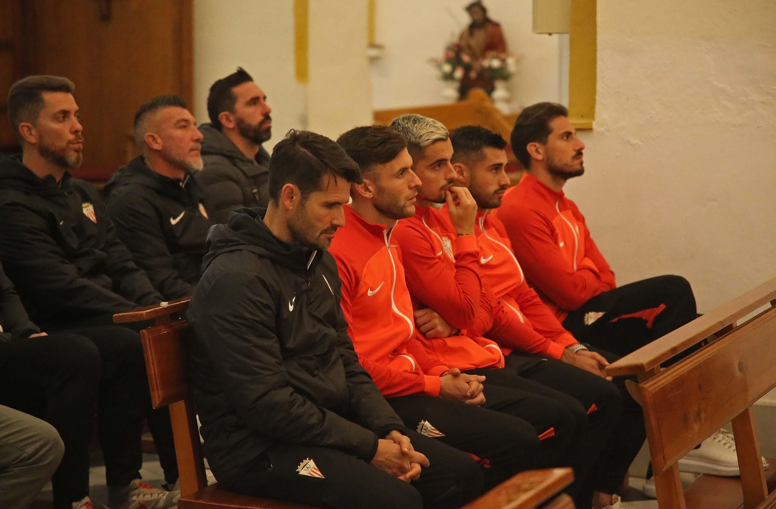 La ofrenda floral del Algeciras CF a la Virgen de la Palma, en imágenes