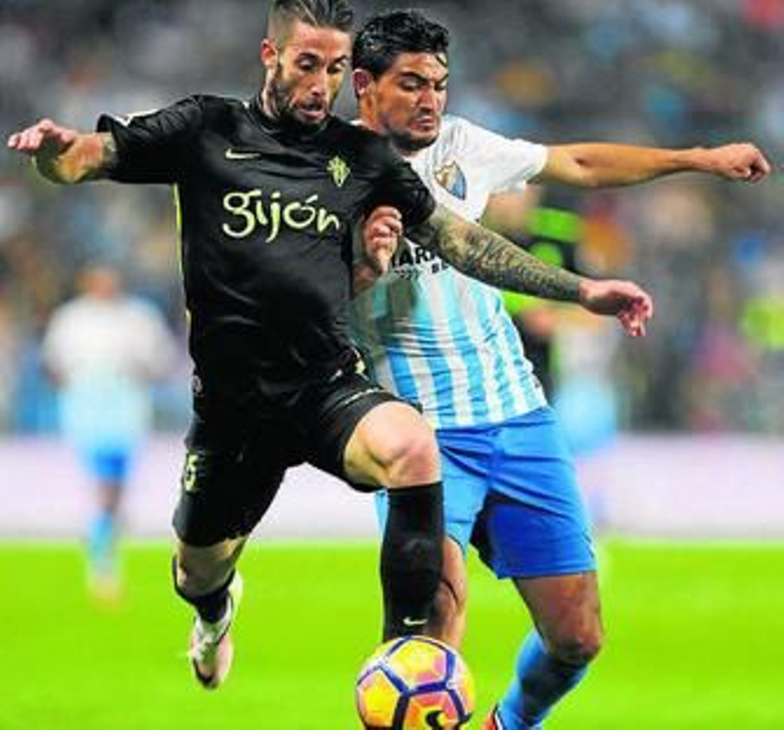 Lillo fue expulsado por doble amarilla en el minuto 71.