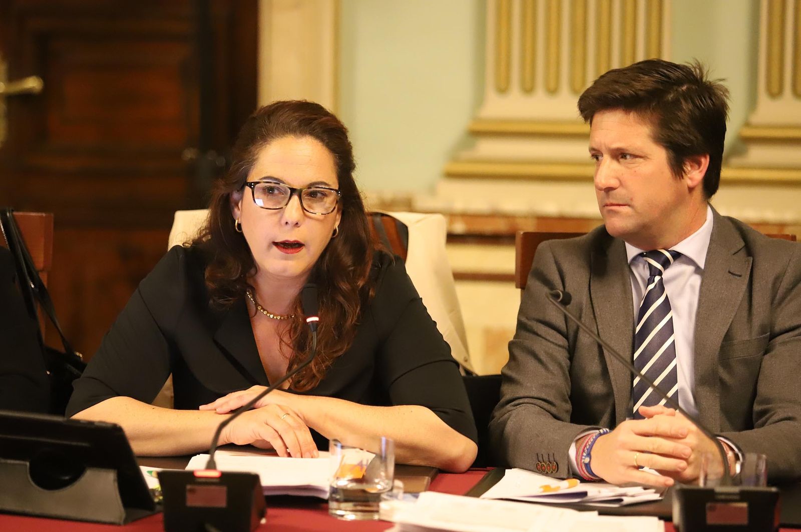 Imágenes del pleno celebrado en el Ayuntamiento de Huelva