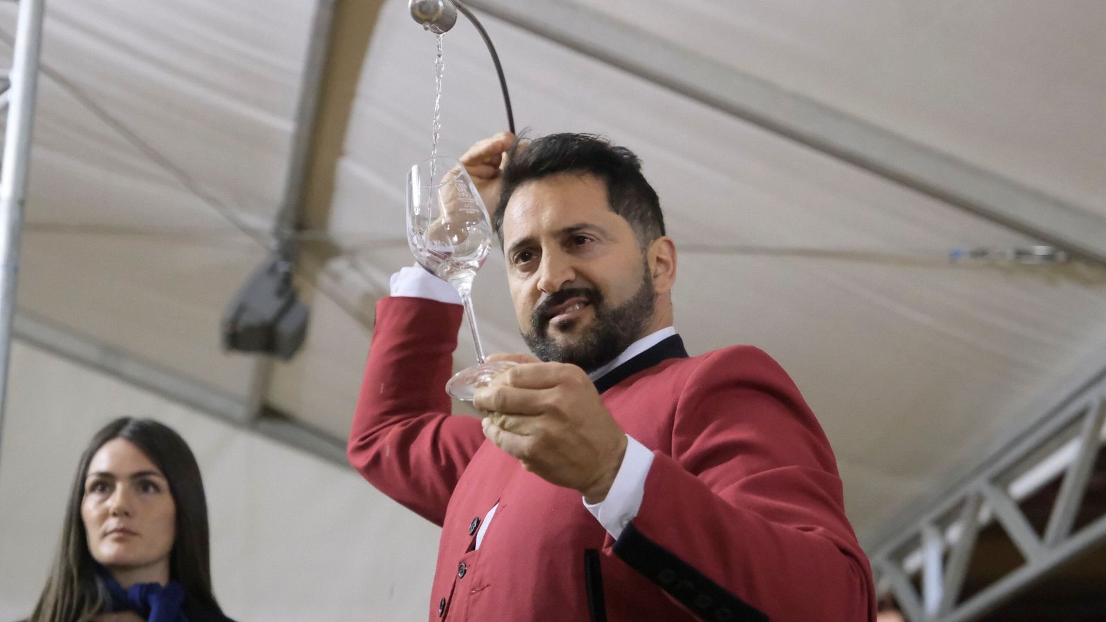 Un momento antes del brindis de la primera jornada.