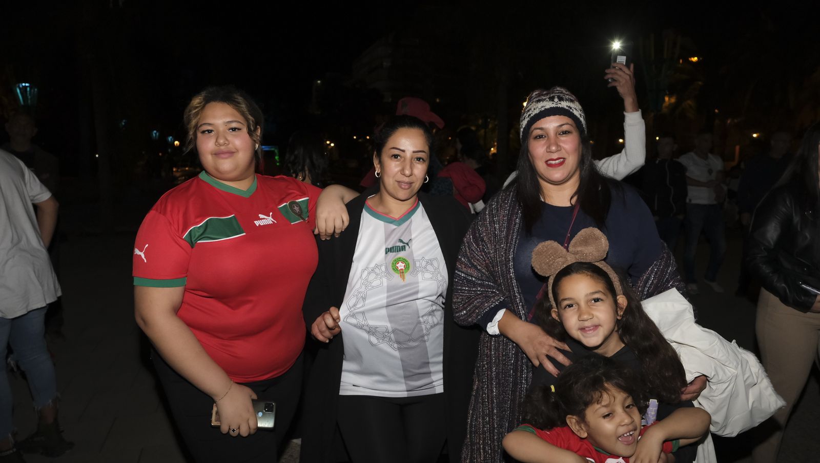 Imágenes de la celebración en Almería, del pase a semifinales de Marruecos en el Mundial de Fútbol de Qatar