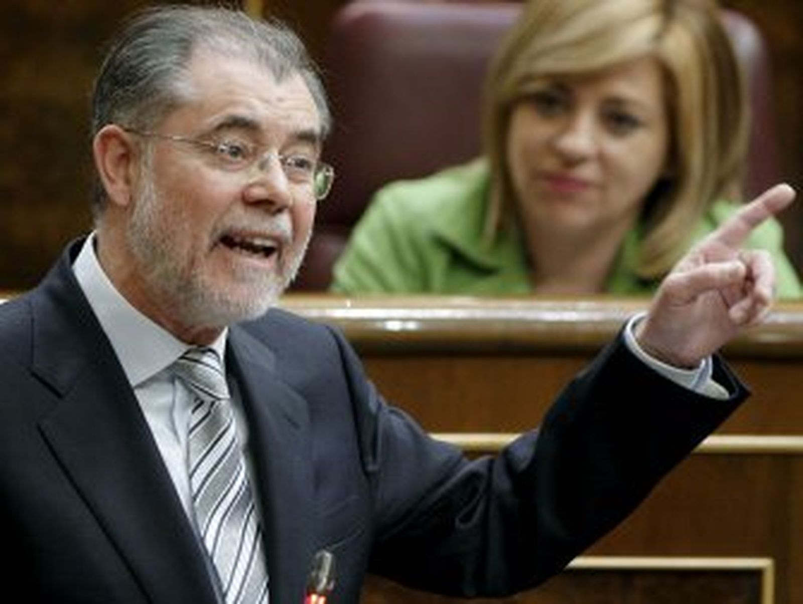 Bermejo: "No dimito porque tengo que trabajar por este país"