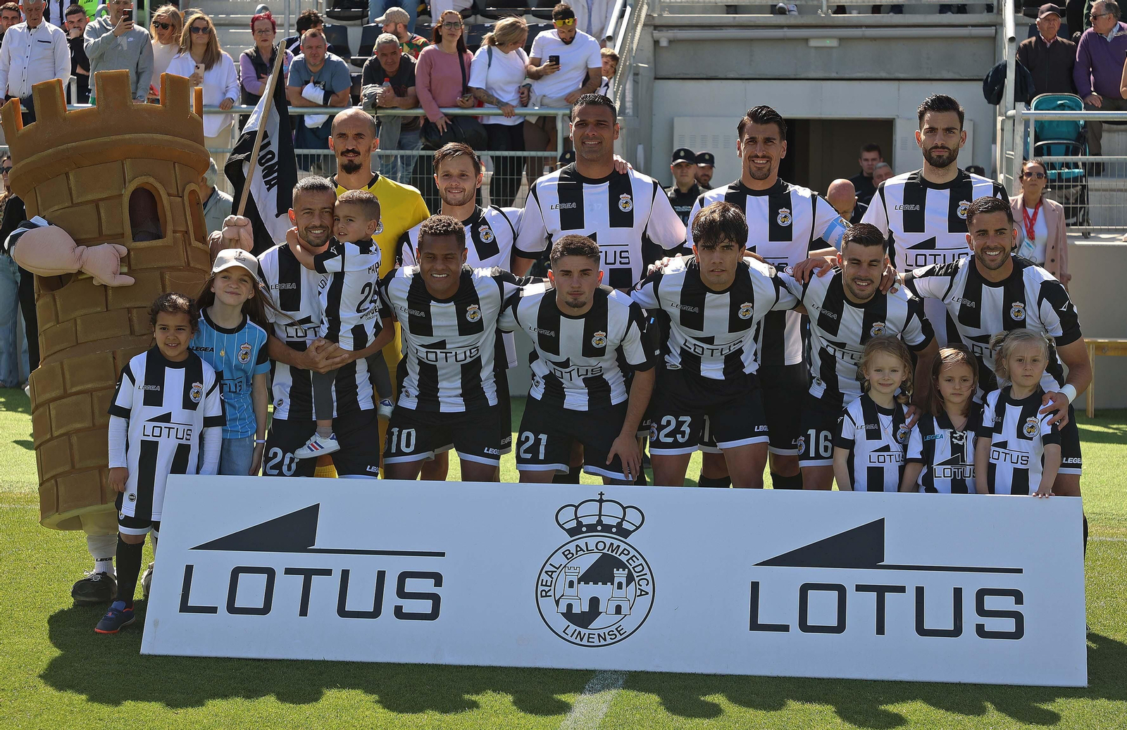Las mejores fotos del Balona - El Palo de Segunda RFEF