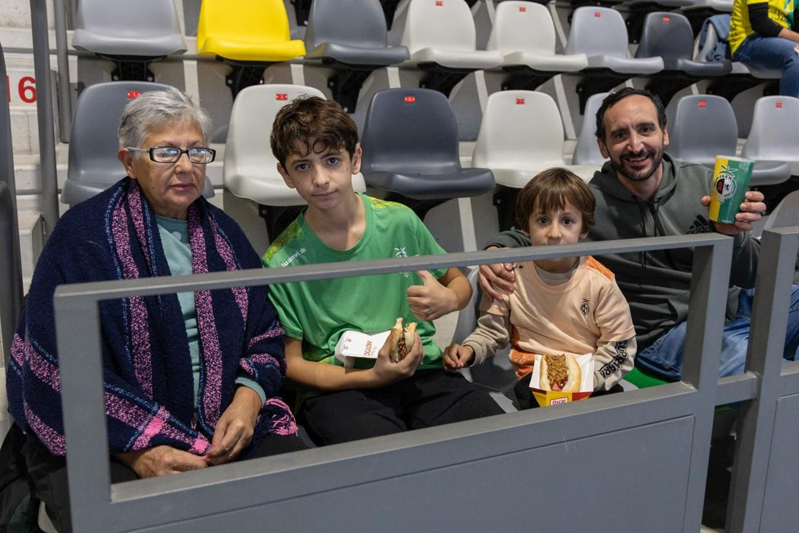 Jaén Paraíso Interior FS  4-3 Family Cash Alzira