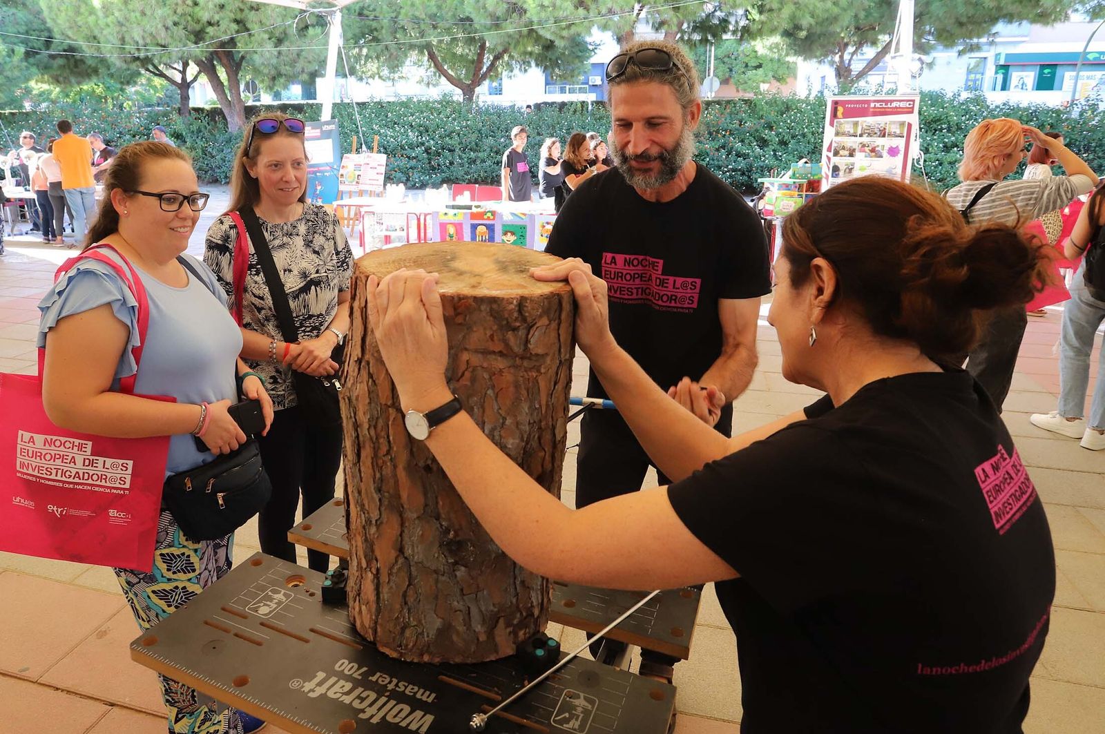 Imágenes de los talleres y actividades de La Noche Europea de los Investigadores