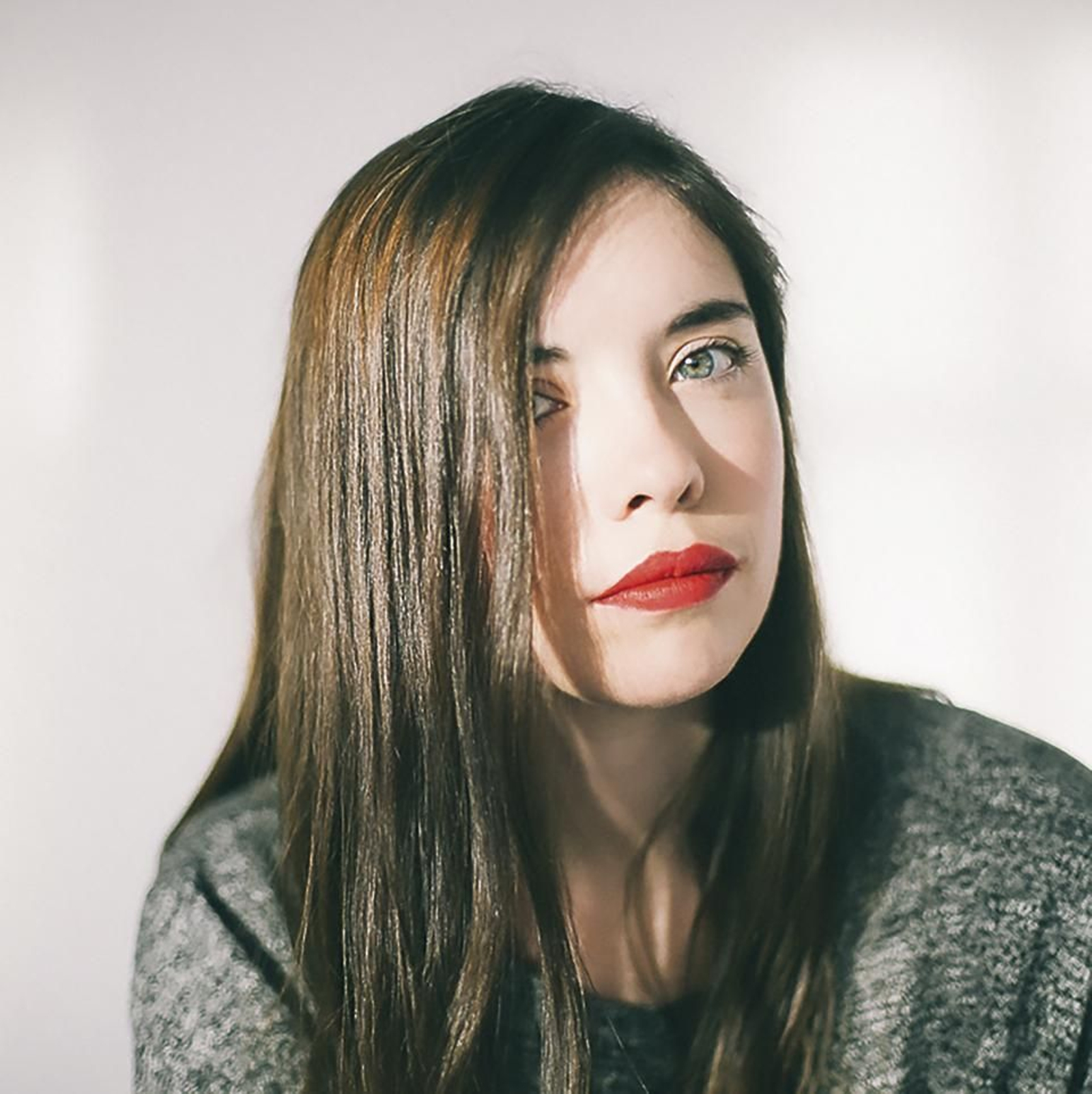 Luna Miguel está nominada a uno de los premios de Narrativa.