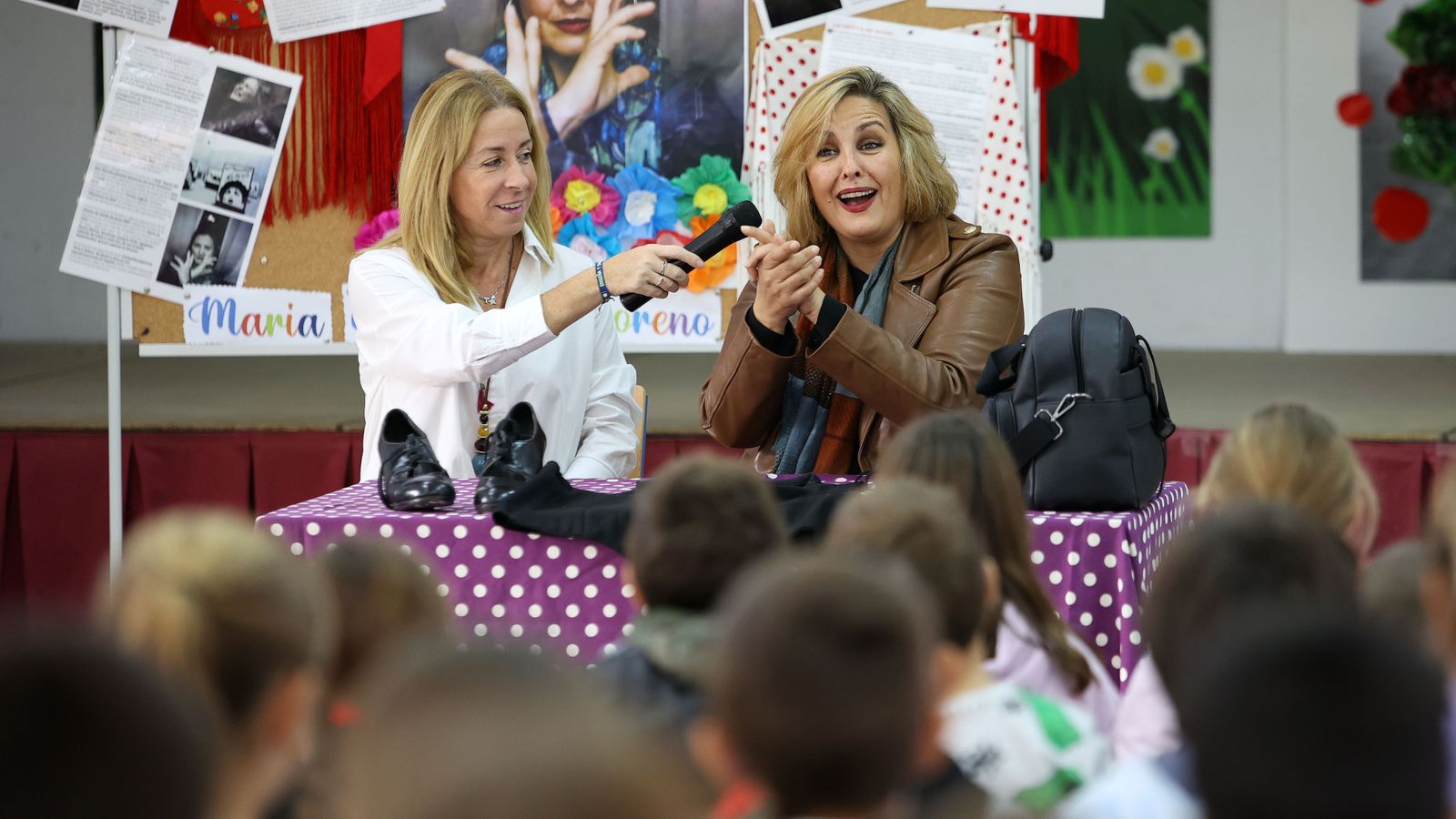 Día del flamenco: María del Mar Moreno en el CEIP Arana Beato