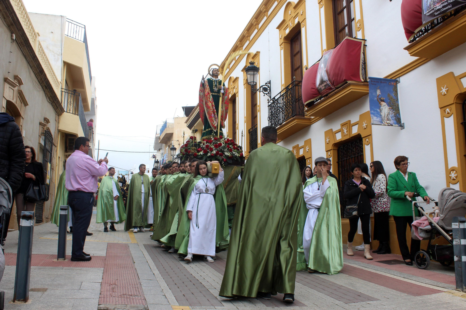 Las imágenes del Domingo de Resurrección en Turre: carreras de San Juan