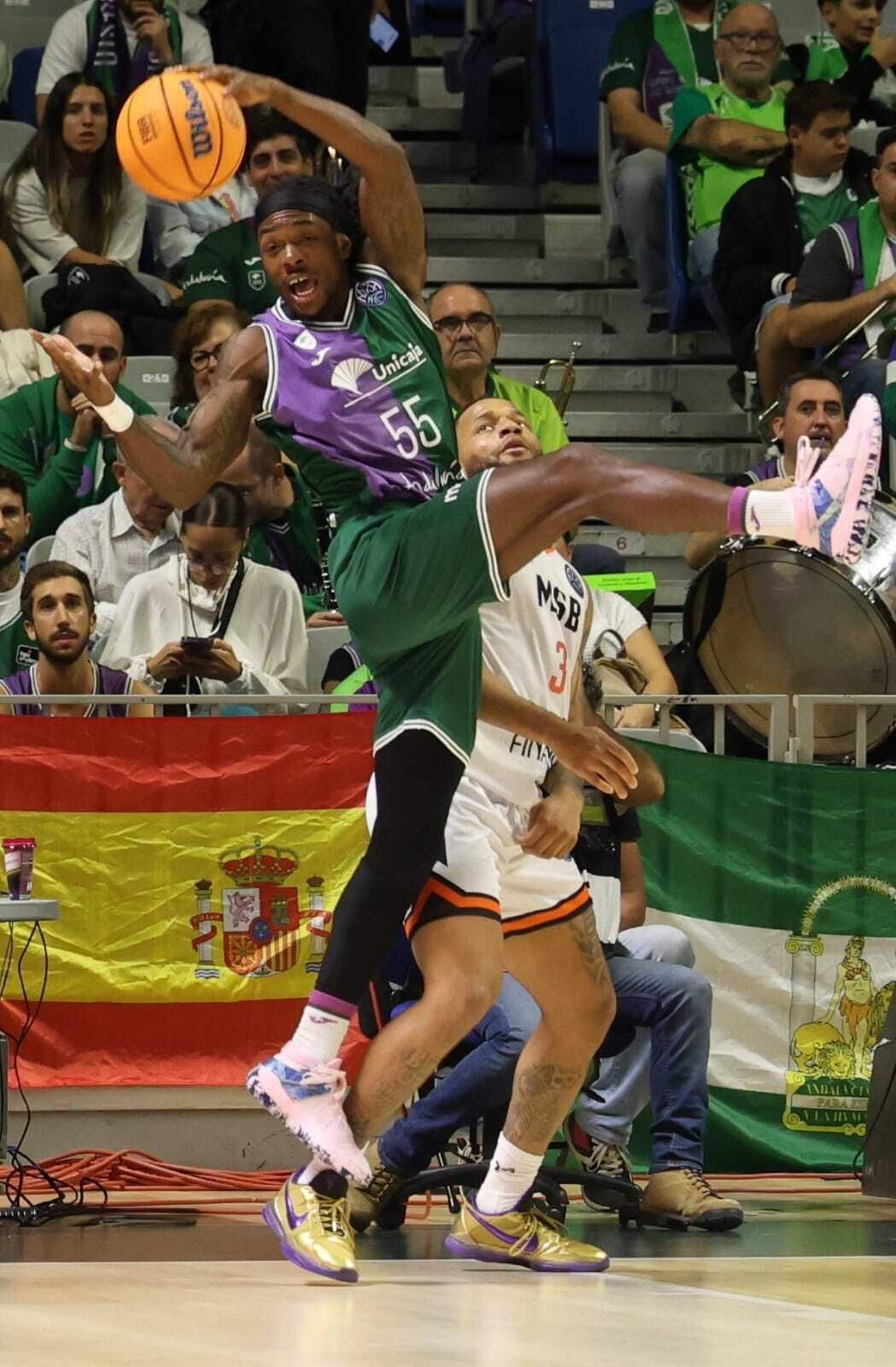 El Unicaja-Le Mans, en fotos