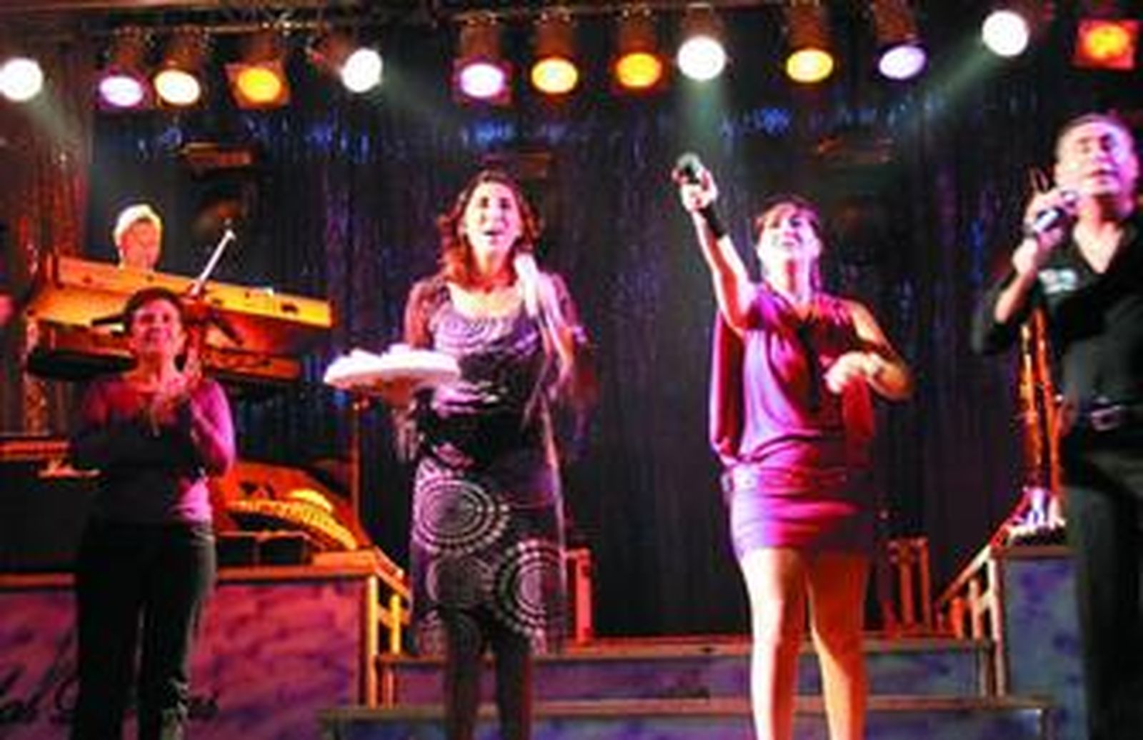 Paz Padilla en plena actuación.