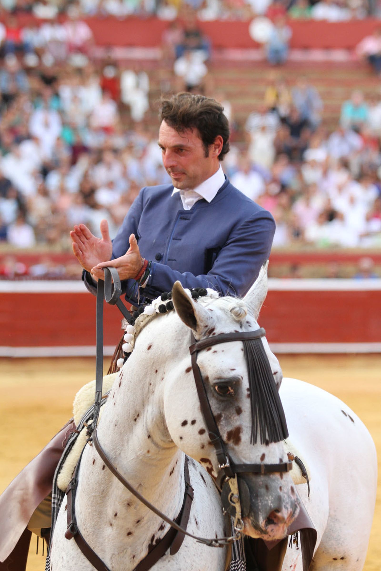 Festejo de Rejones en el coso de La Merced por Colombinas.