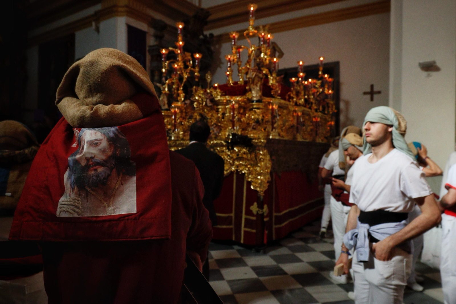 Imágenes de la salida de Humildad y Paciencia en la Semana Santa de Chiclana 2025