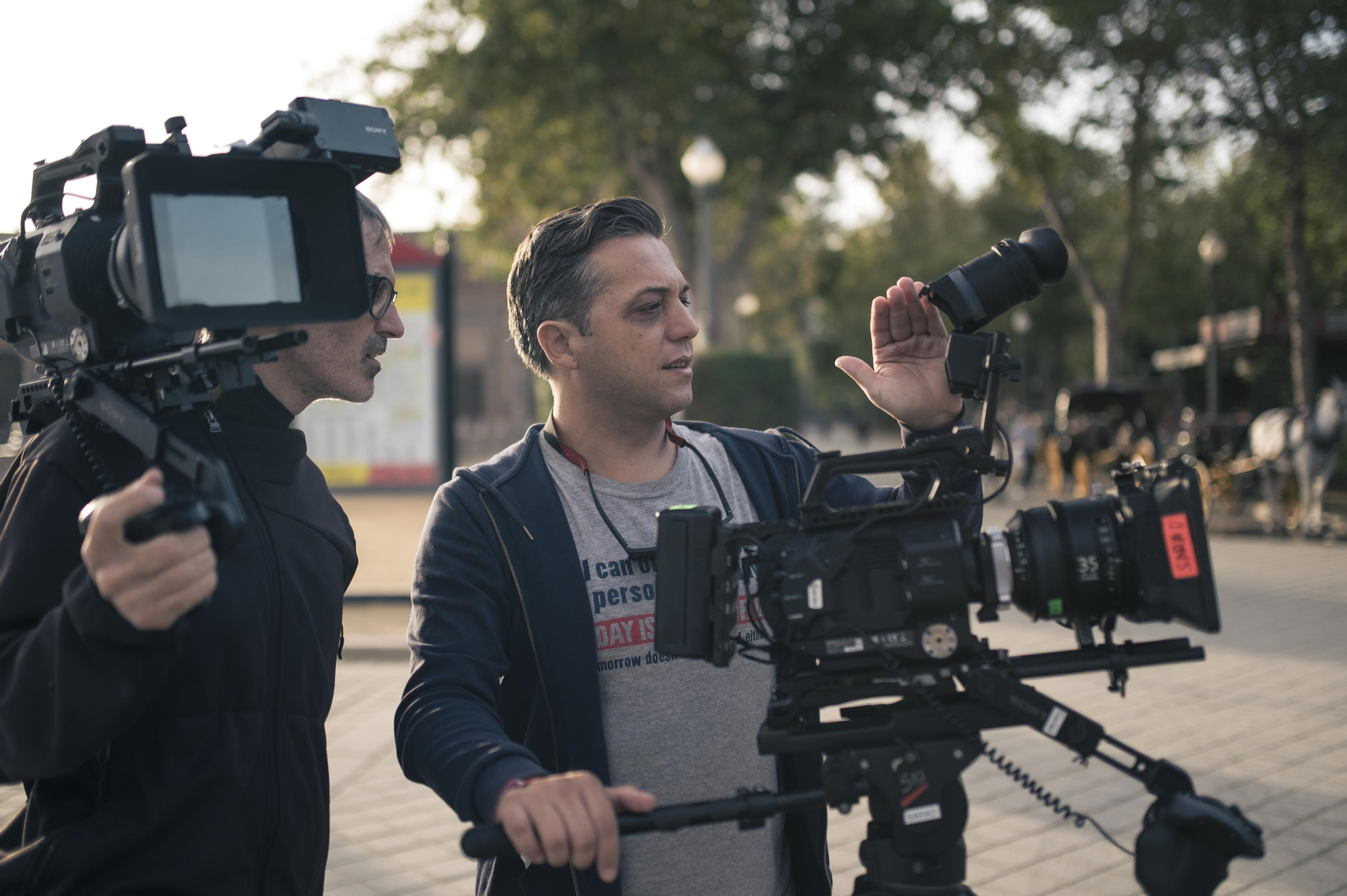 El onubense Paco Ortiz durante el rodaje de la ficción El onubense Paco Ortiz durante el rodaje de la ficción
