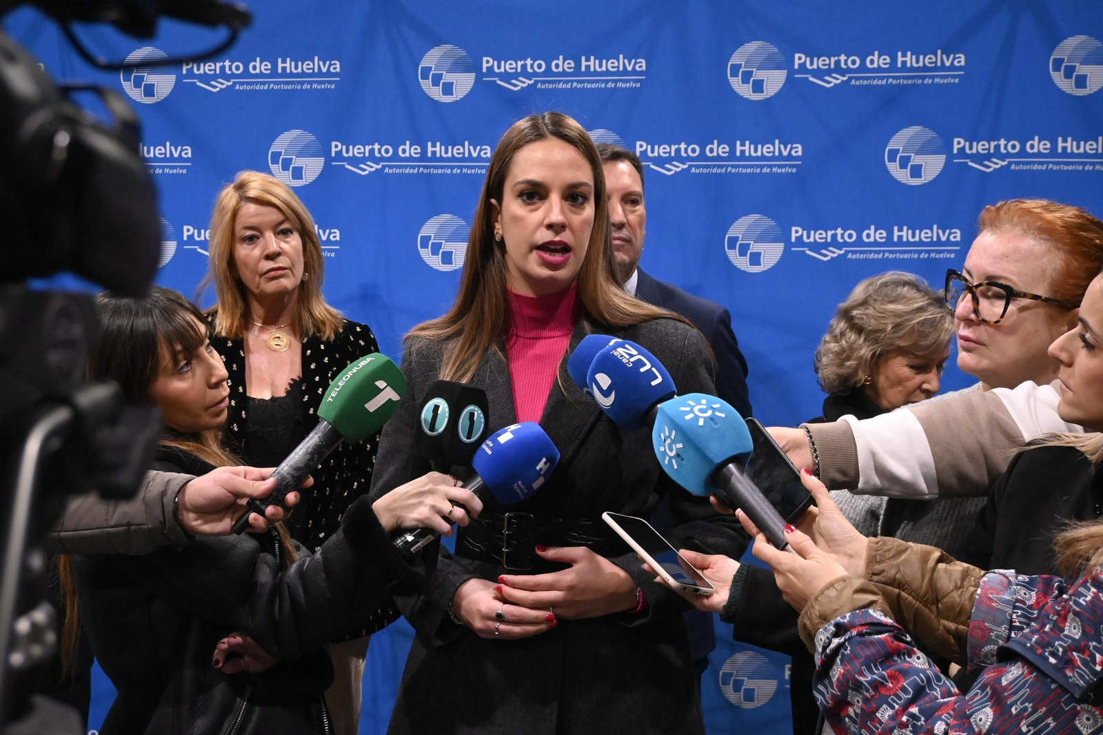 Imágenes del acto de celebración del Día del Puerto, en Huelva