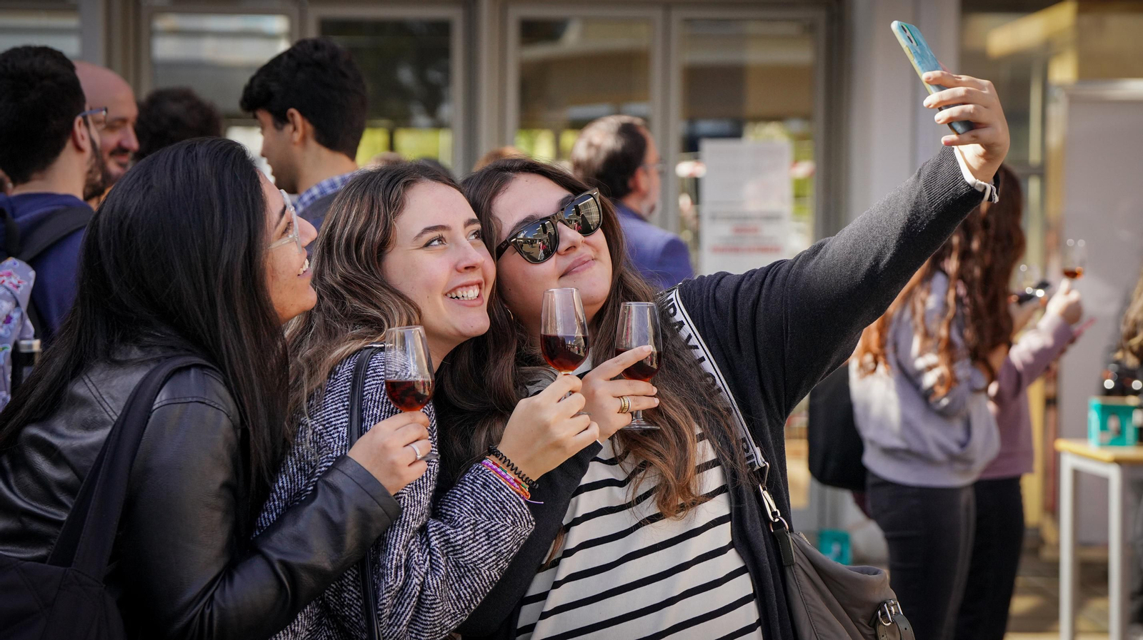 Búscate en el Brindis por el Día Mundial del Enoturismo en el Campus de Jerez