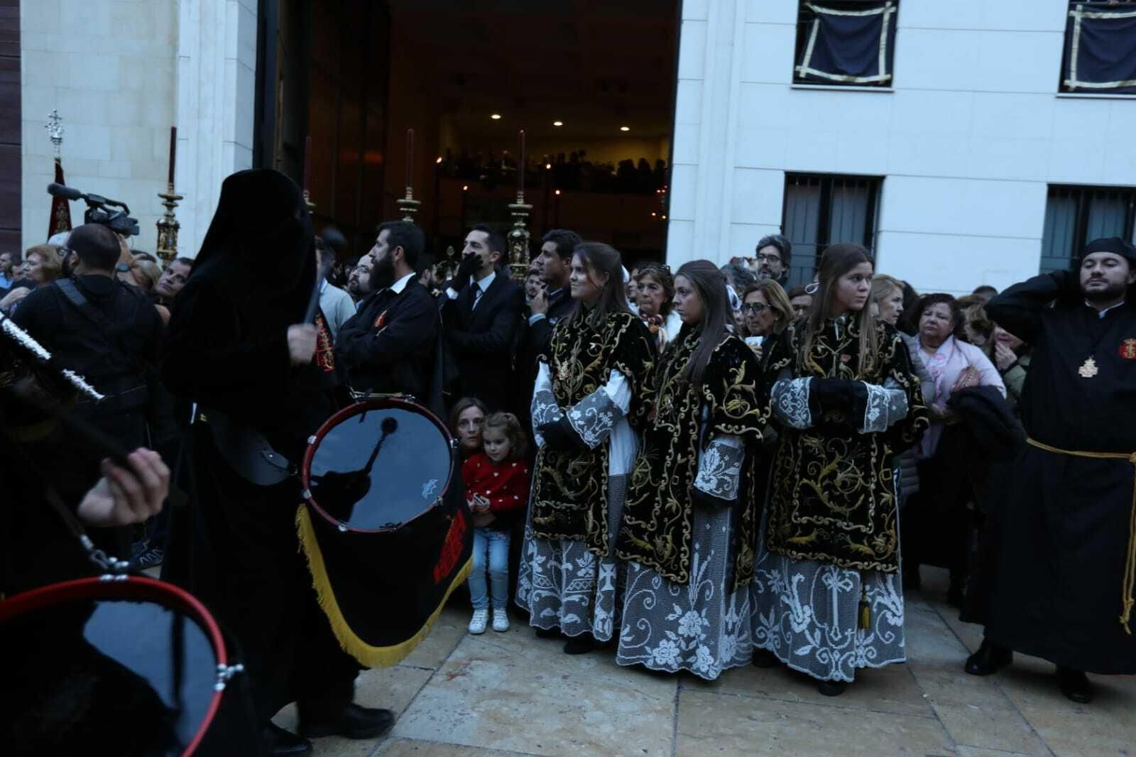 Las fotos del Sepulcro del Viernes Santo en Málaga Las fotos del Sepulcro del Viernes Santo en Málaga