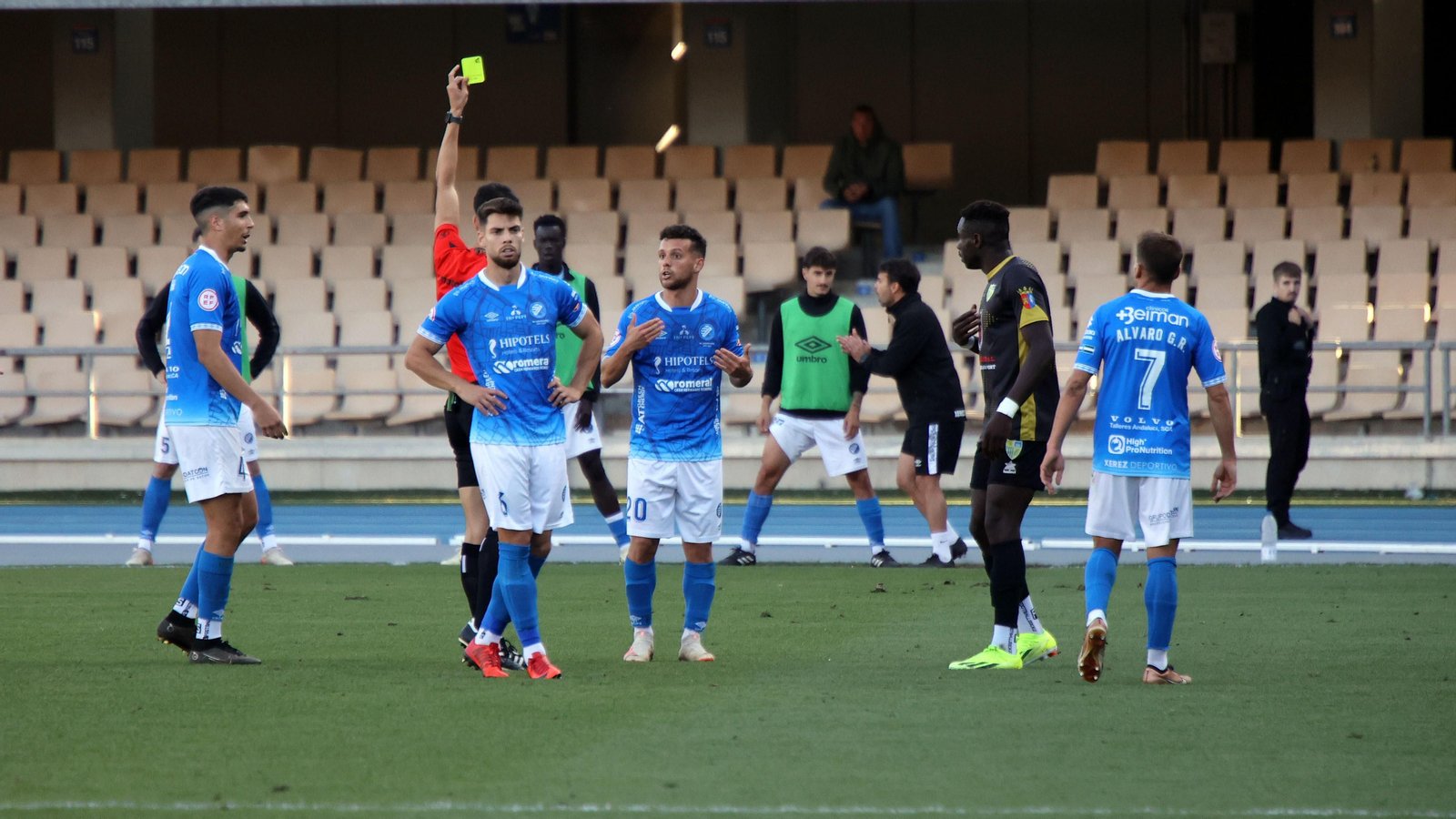 Imágenes del Xerez DFC - Conil CF en Chapín