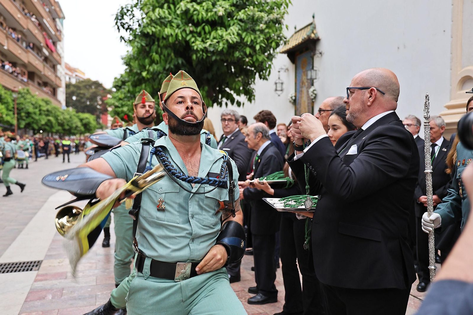 Las mejores imágenes del Sábado de Pasión en Huelva: La Legión con el Cristo de la Vera+Cruz