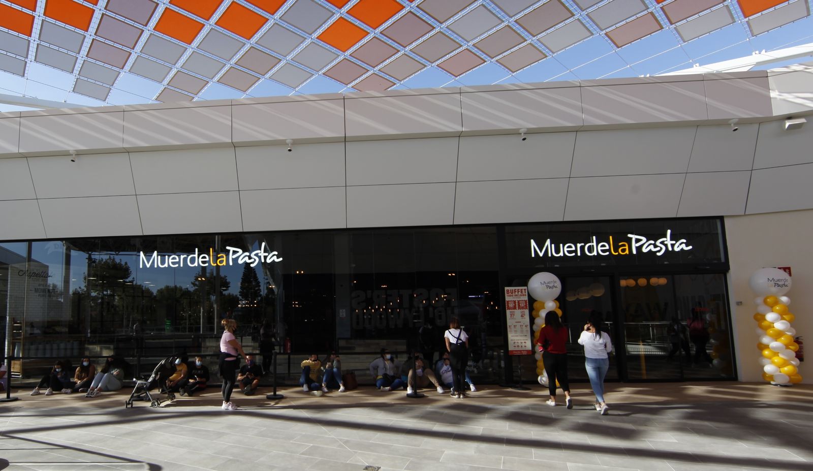 Muerde la Pasta de Dos Hermanas.