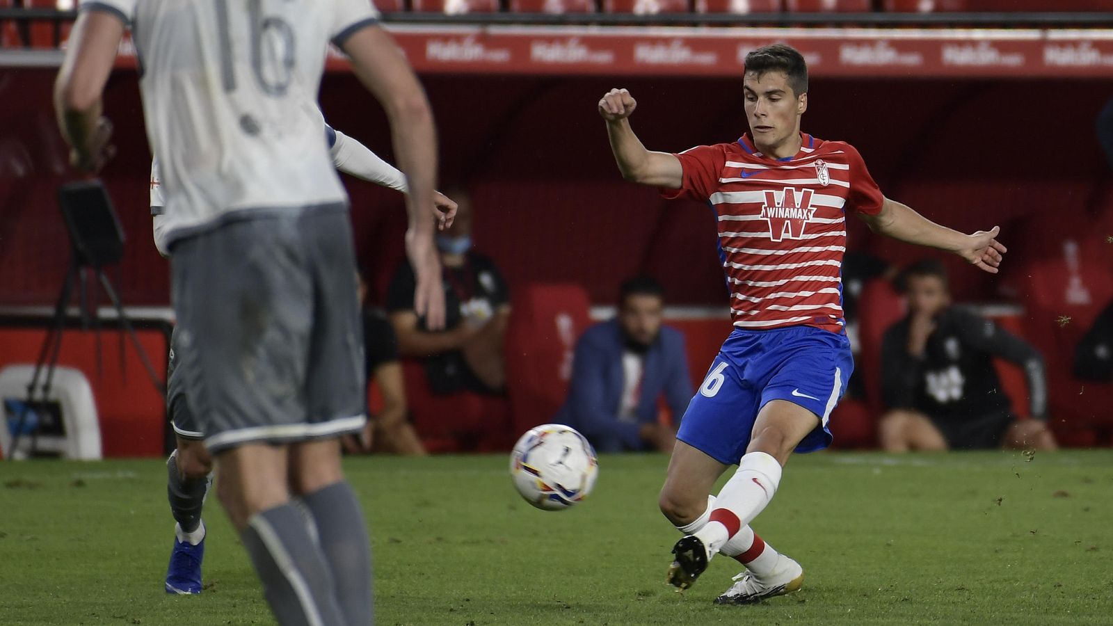 Soro debutó con el Granada CF ante el conjunto georgiano.