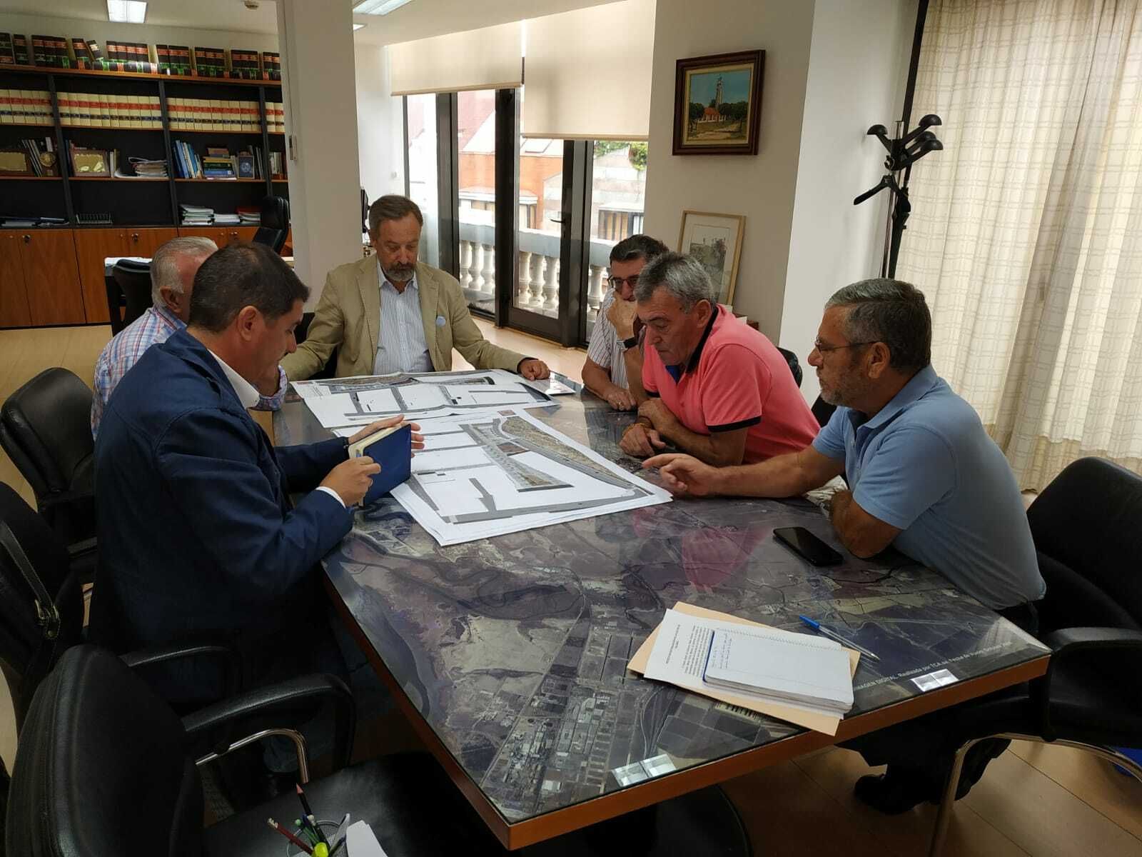 Reunión entre el Ayuntamiento y los vecinos de la Plaza de los Dolores