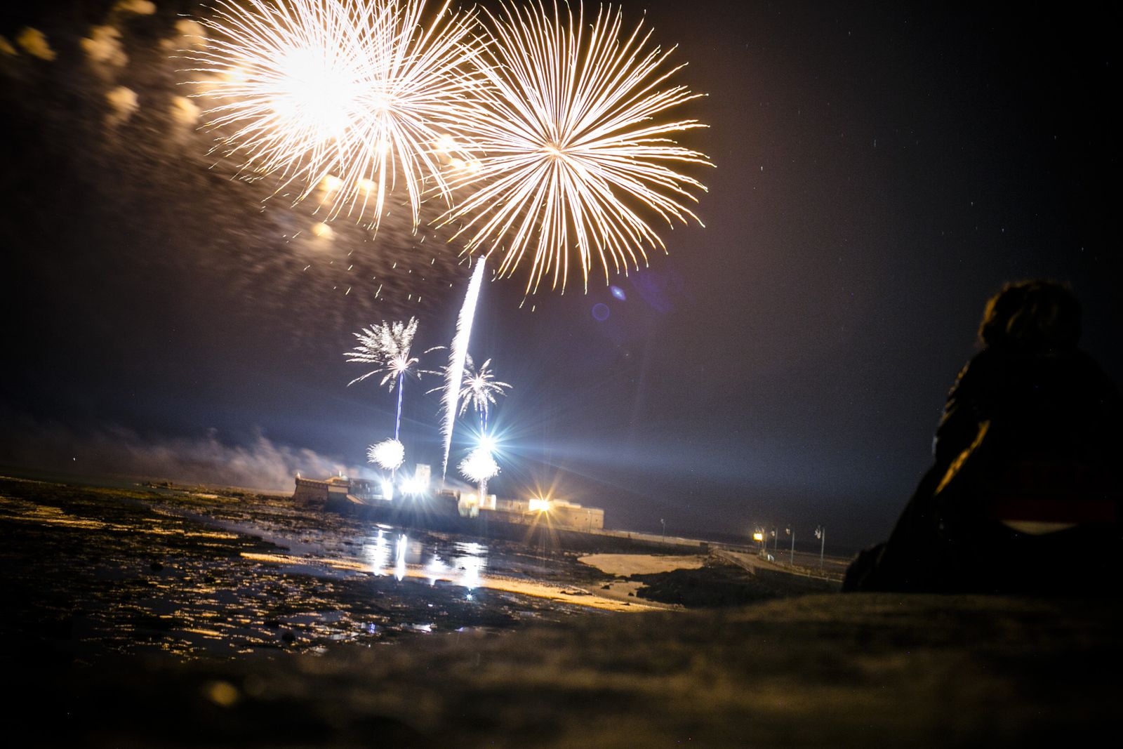 La quema de la Bruja Piti y los fuegos artificiales despidieron el Carnaval