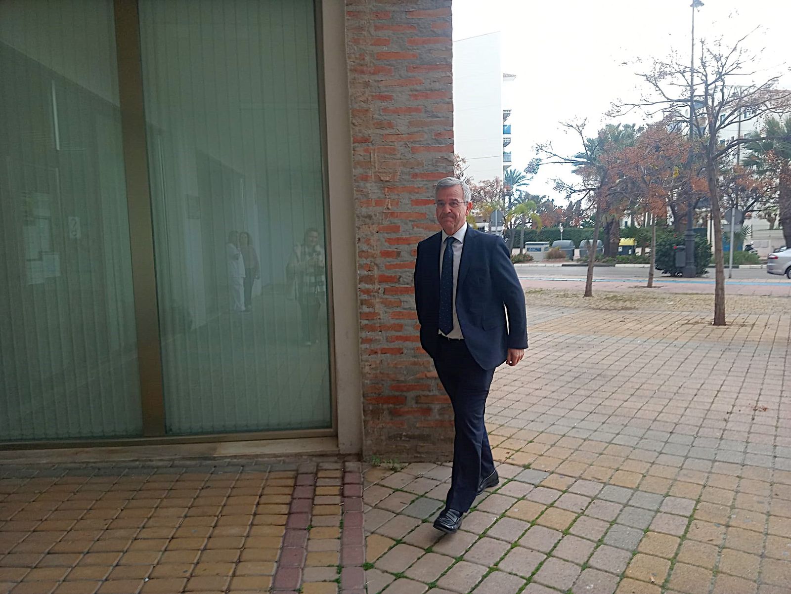 El alcalde de Estepona, José María García Urbano, a su llegada al Juzgado en una imagen de archivo.