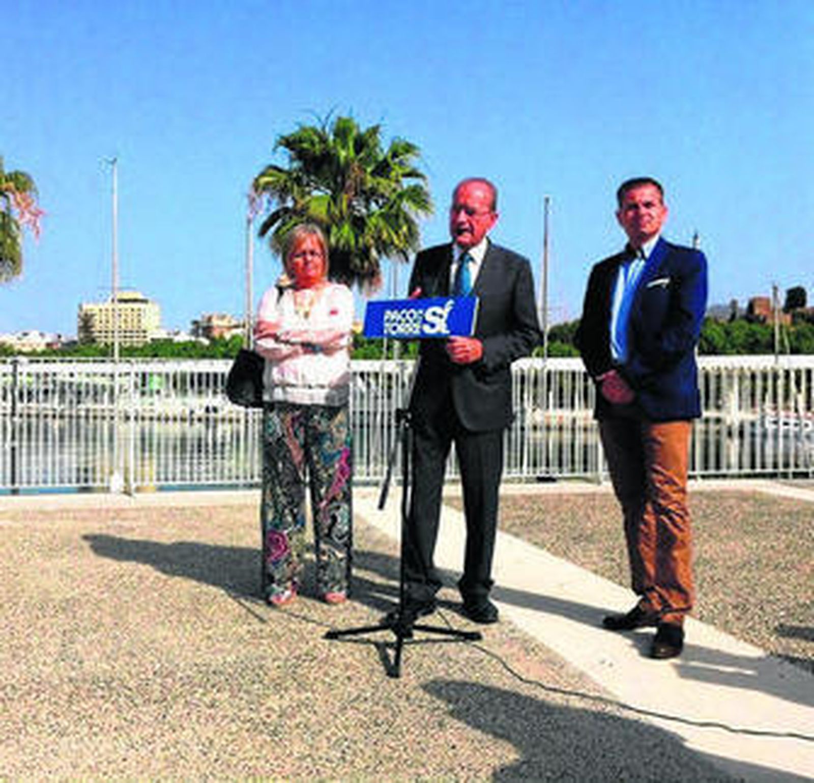 De la Torre, ayer, con Andrade y Porras.