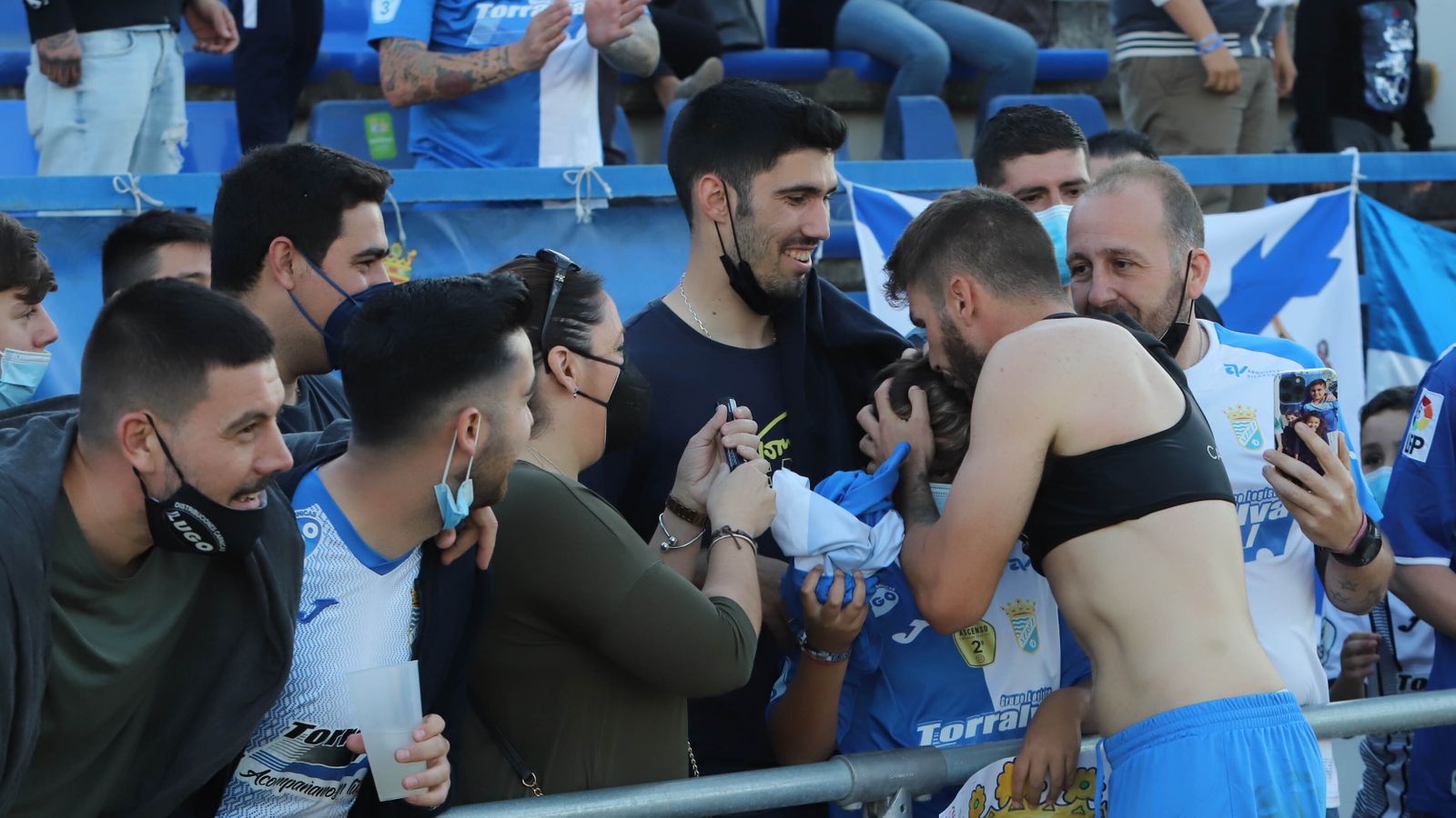 Imágenes del Xerez CD contra el Puente Genil en la Juventud