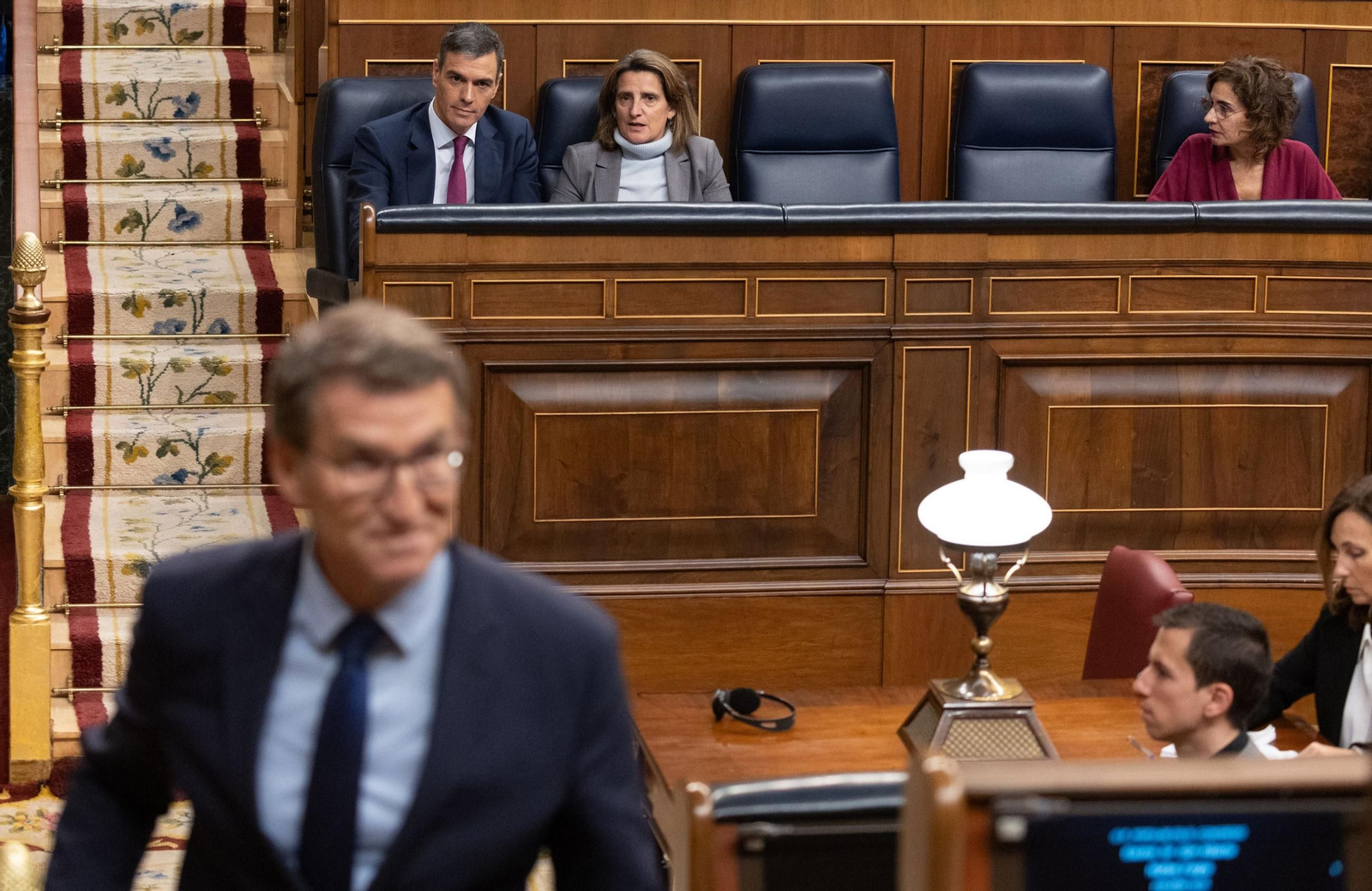 Feijóo, el pasado mes de febrero con Sánchez, Teresa Ribera y María Jesús Montero al fondo