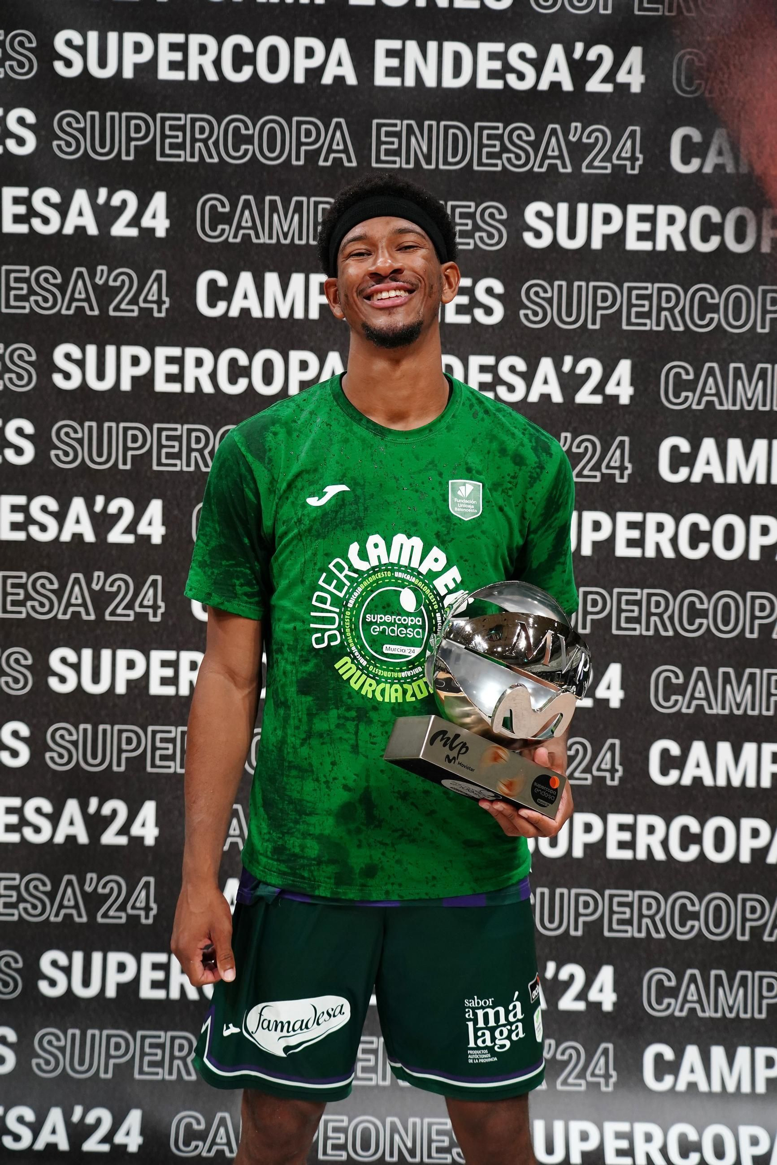 La sesión de fotos de los supercampeones de la ACB