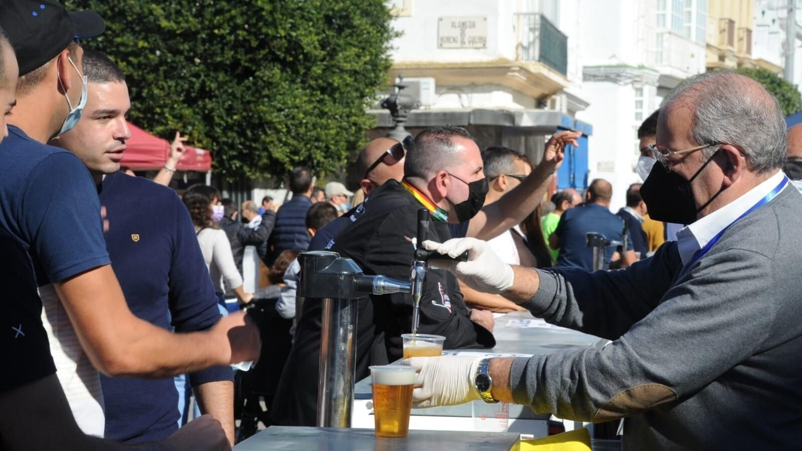 Feria Solidaria de Cortadores de Jamón en San Fernando