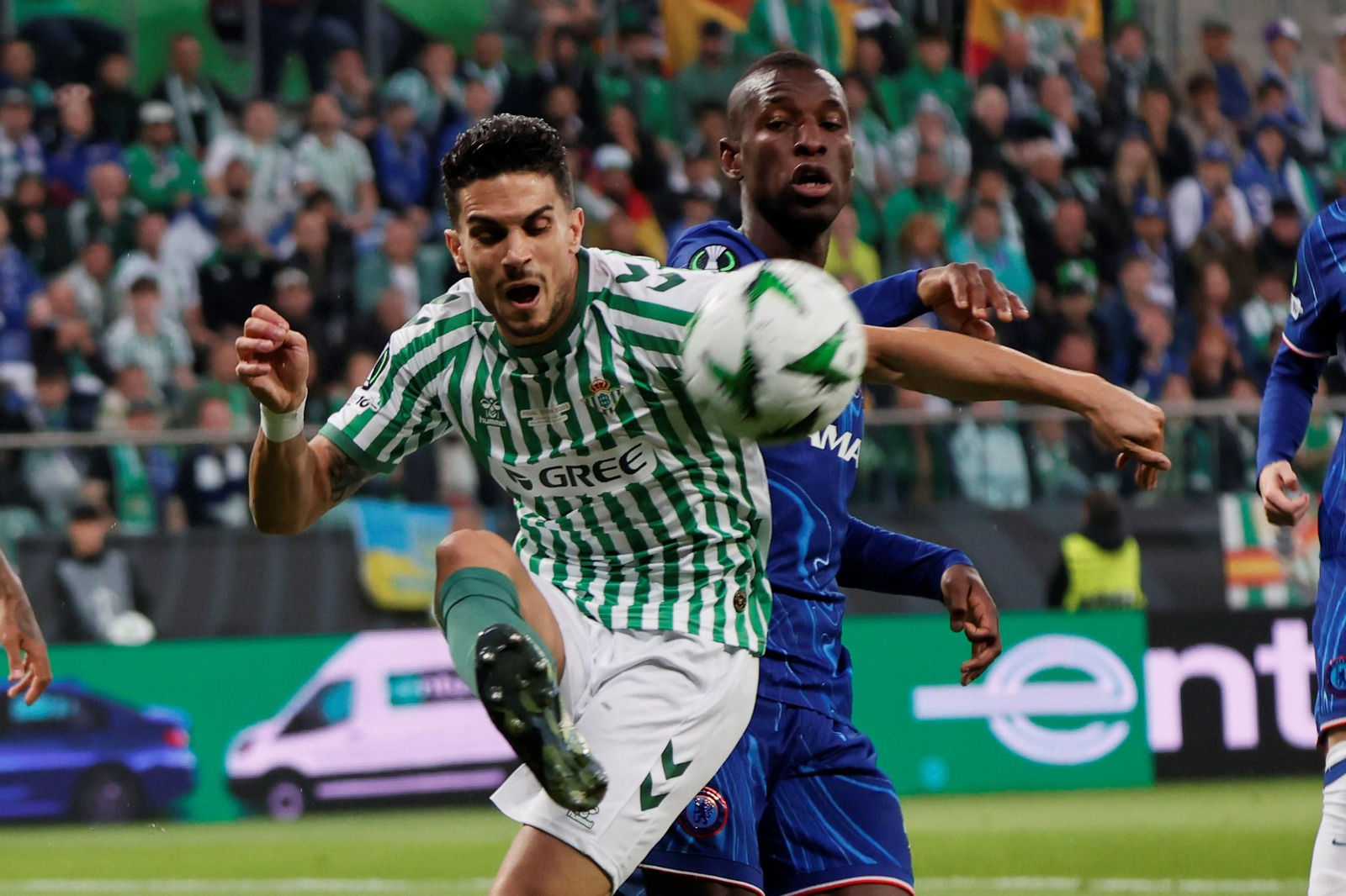 Las mejores fotos del Betis - Chelsea en la final de la Conference League