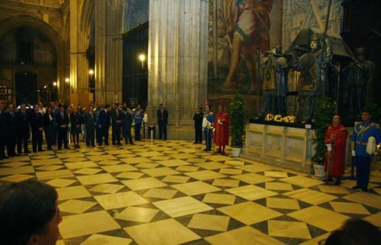 El Día de la Hispanidad se celebra en Sevilla rindiendo homenaje a Cristobal Colón.

Foto: Belén Vargas