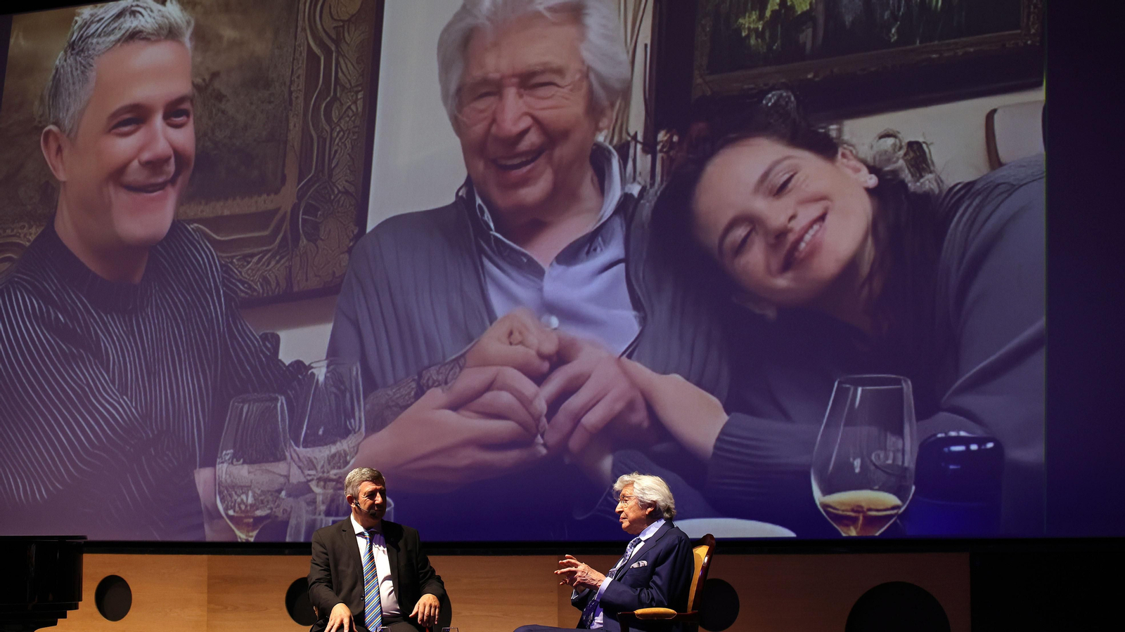 Manuel Alejandro recibe el premio Jerezano del Año del Rotary Club Jerez