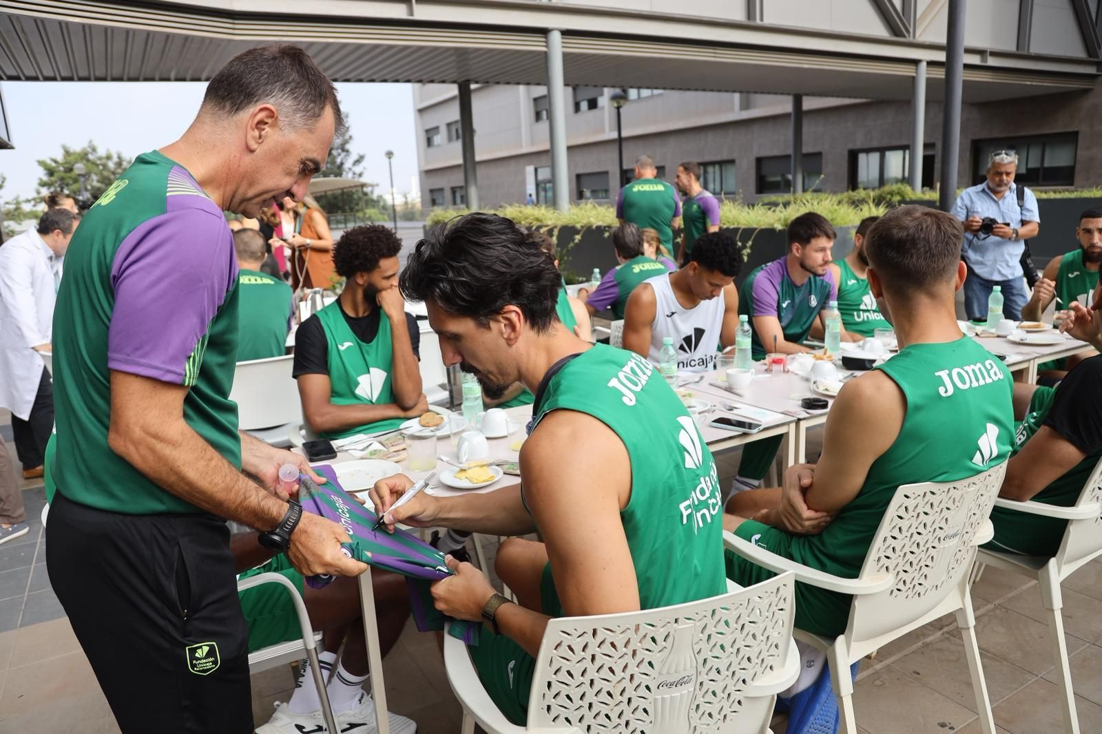 Las fotos del desayuno de los campeones de Unicaja
