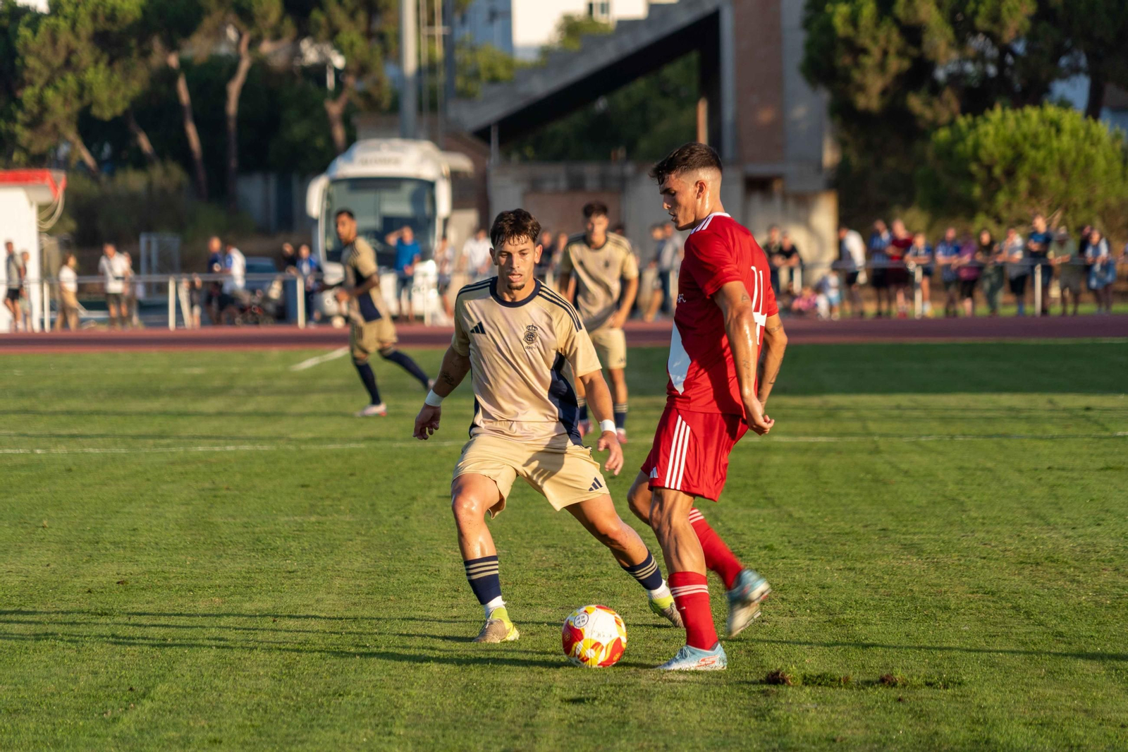 Imágenes del XXXIX Memorial Manuel González Rodríguez entre el Recreativo de Huelva - Sevilla Atlético