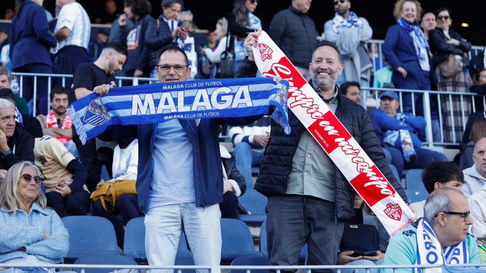 Aficionados de los dos equipos.