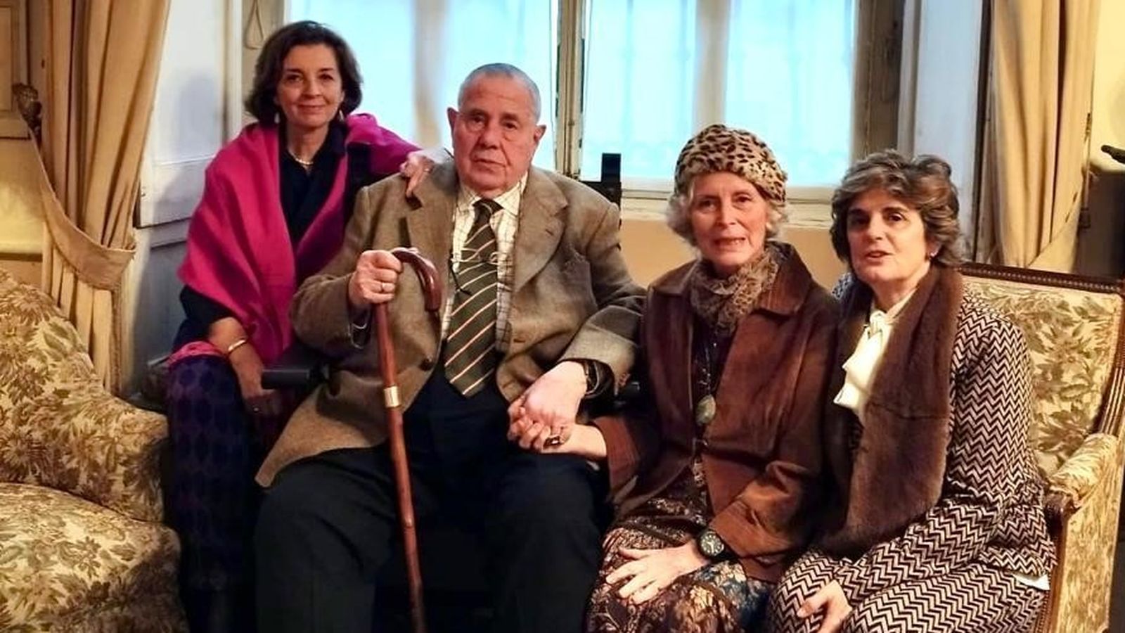 Luis de Mora-Figueroa y  Carmen Príes y Picardo  con María Leyva y Esther Cuadrado