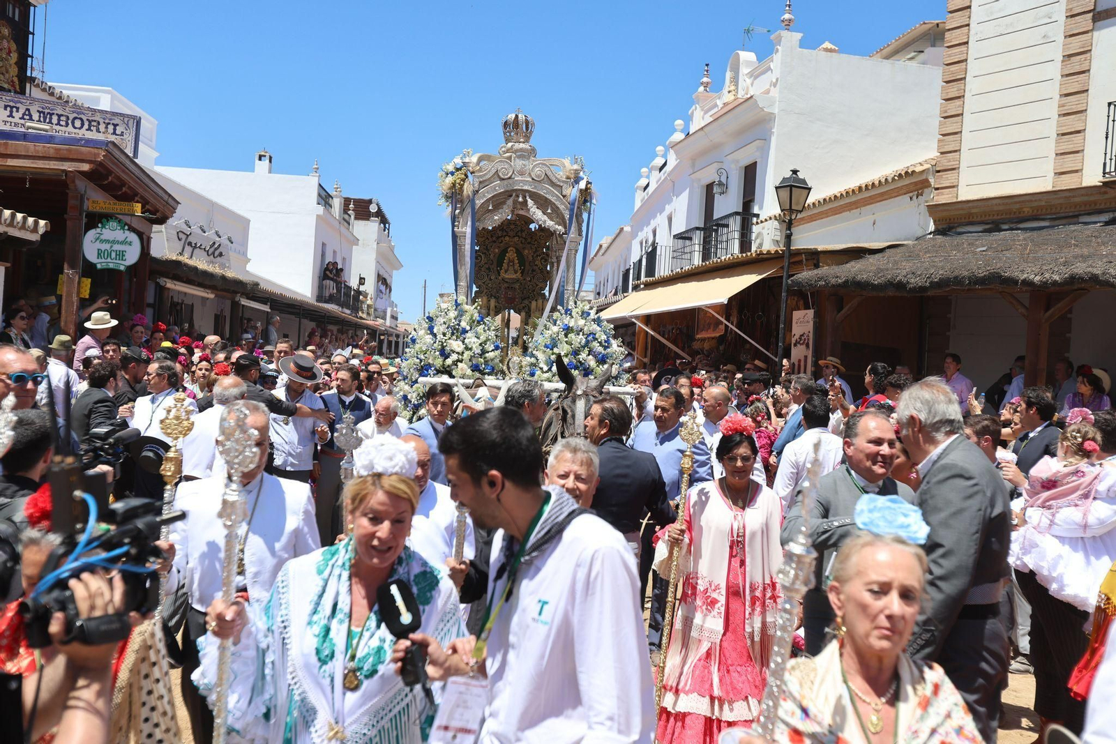El Rocío 2024: Las mejores imágenes de la presentación de Huelva con Villarrasa e Isla Cristina