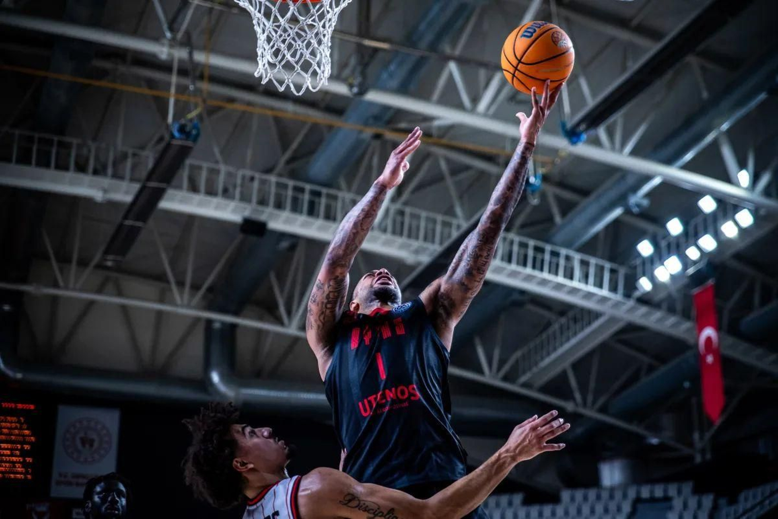 BCL: El Manisa tritura al Rytas y agita el grupo del Unicaja