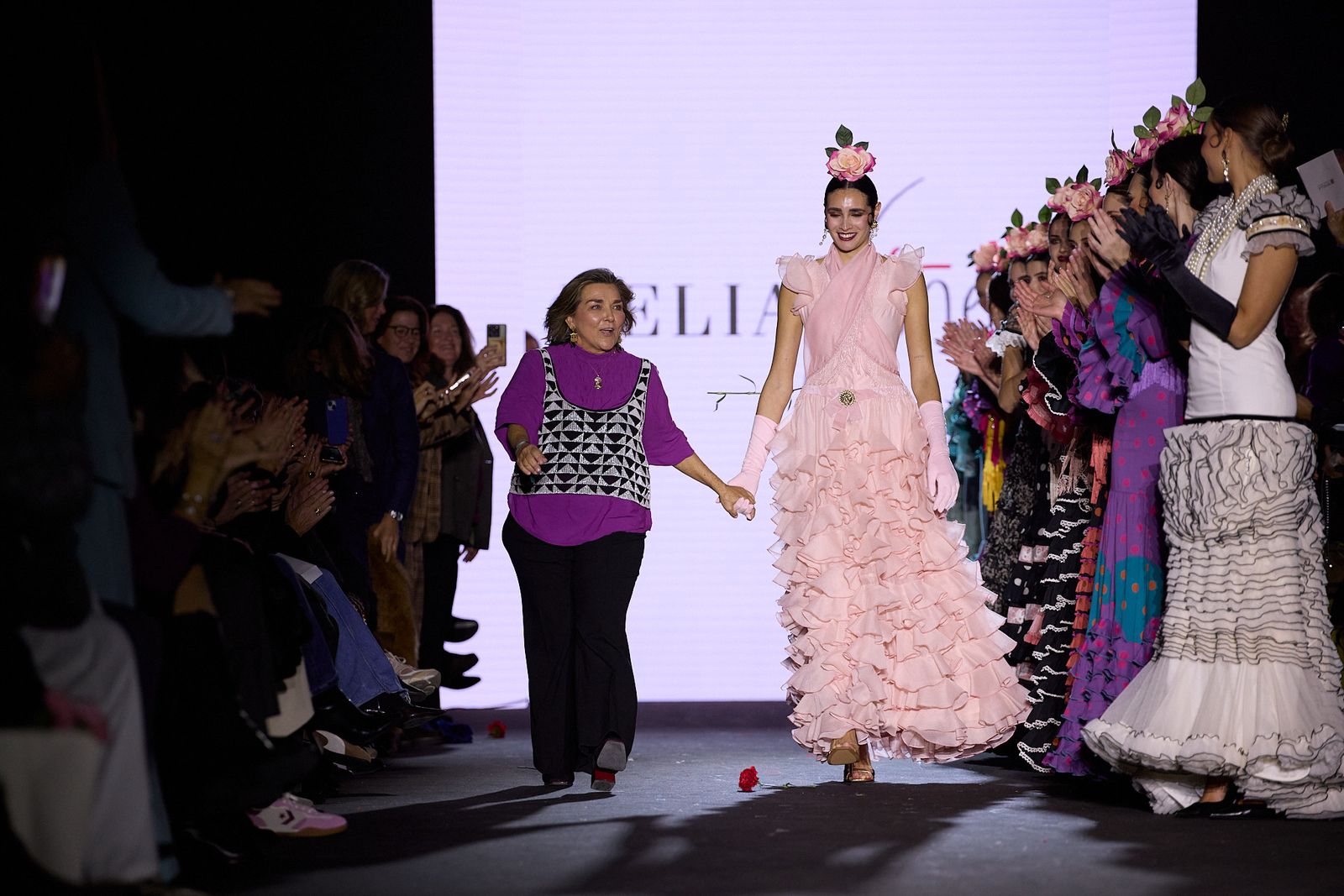El desfile de flamenca Pol Núñez en We Love Flamenco 2026, todas las fotos