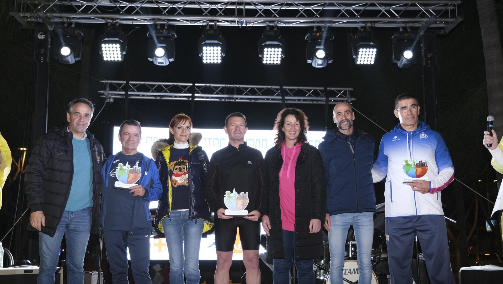 Imágenes de la XIV edición de la San Silvestre de Almería