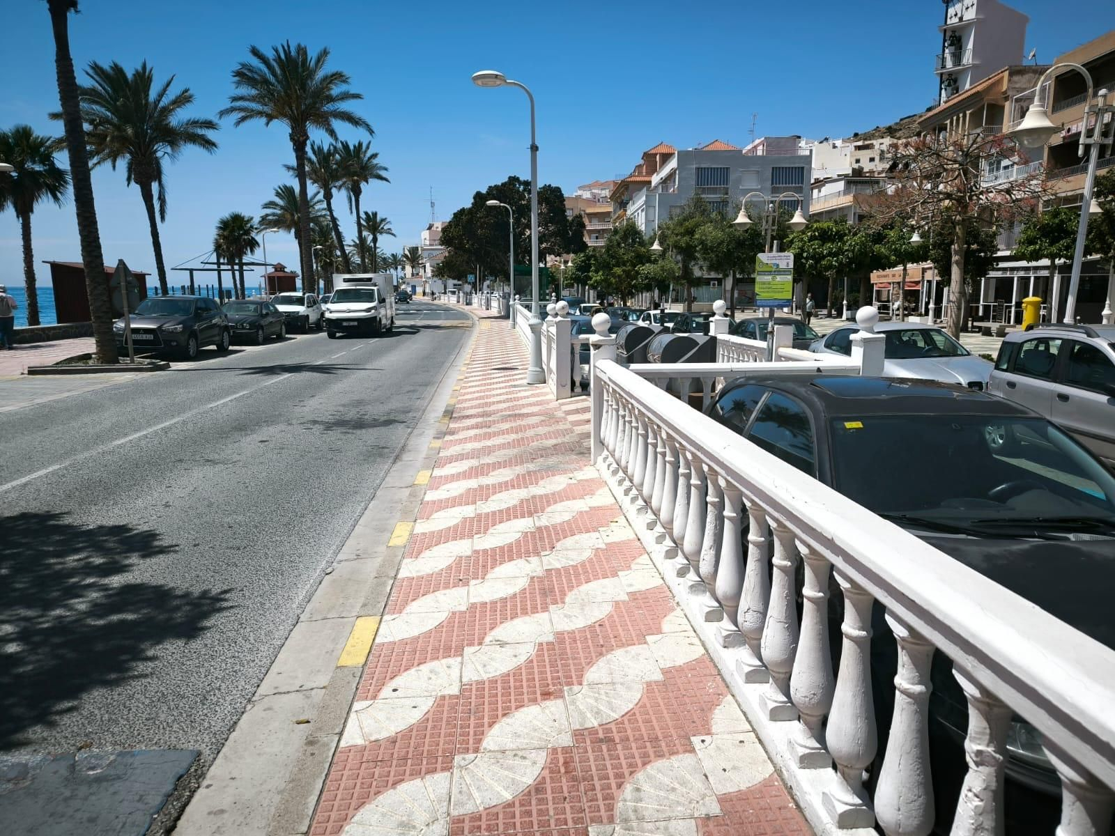 Paseo marítimo de Castell de Ferro, una de las vías que serán renovadas