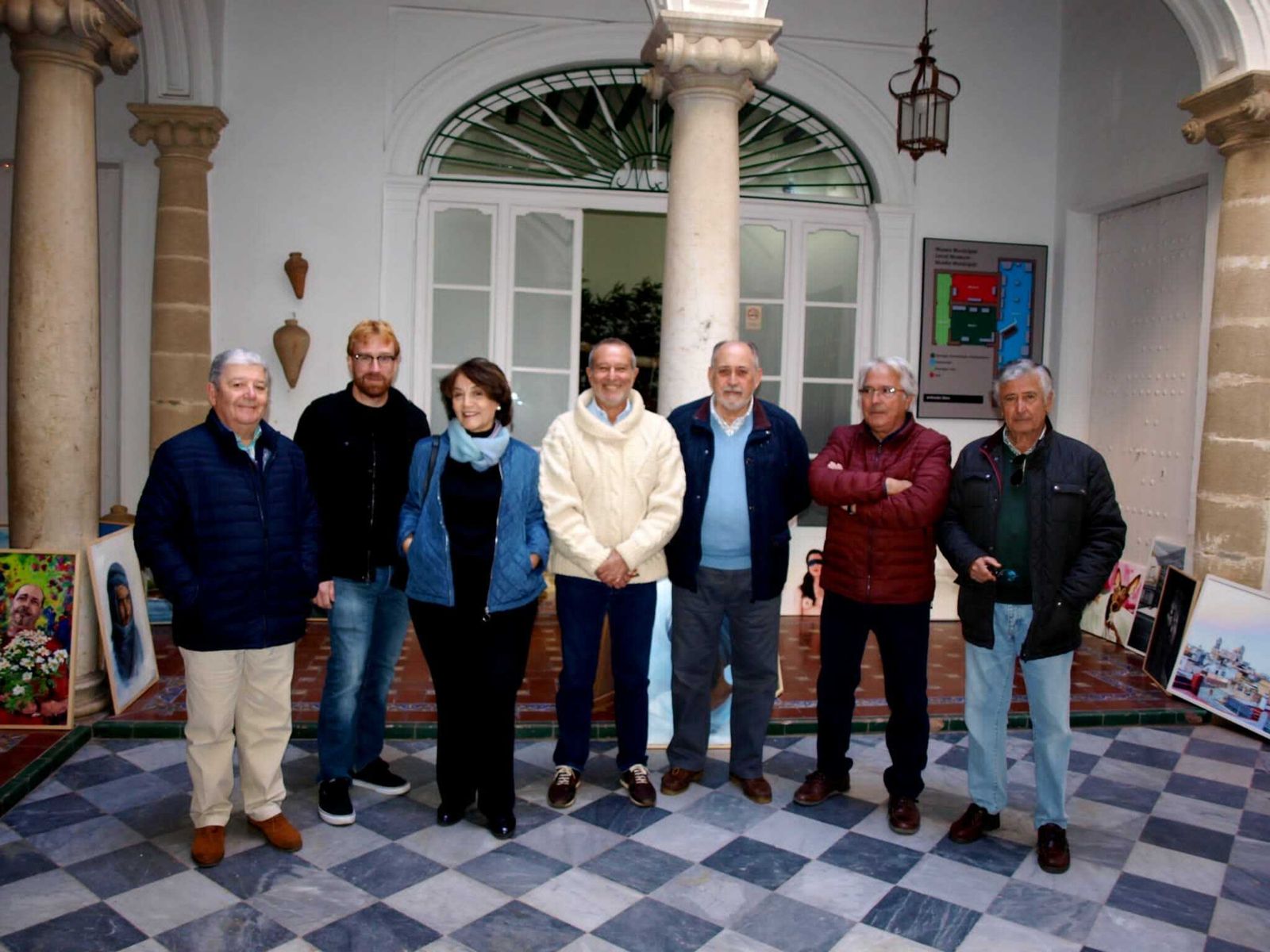 Una imagen del jurado del certamen de pintura 'Eduardo Ruiz Gollury'.