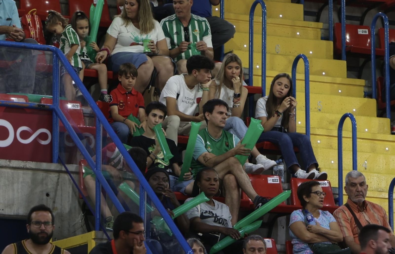 Búscate en el o Betis Granada de baloncesto